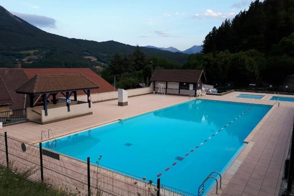 Gite "Entre Champsaur Et Valgodemard" Saint-Jacques-en-Valgodemard Eksteriør billede
